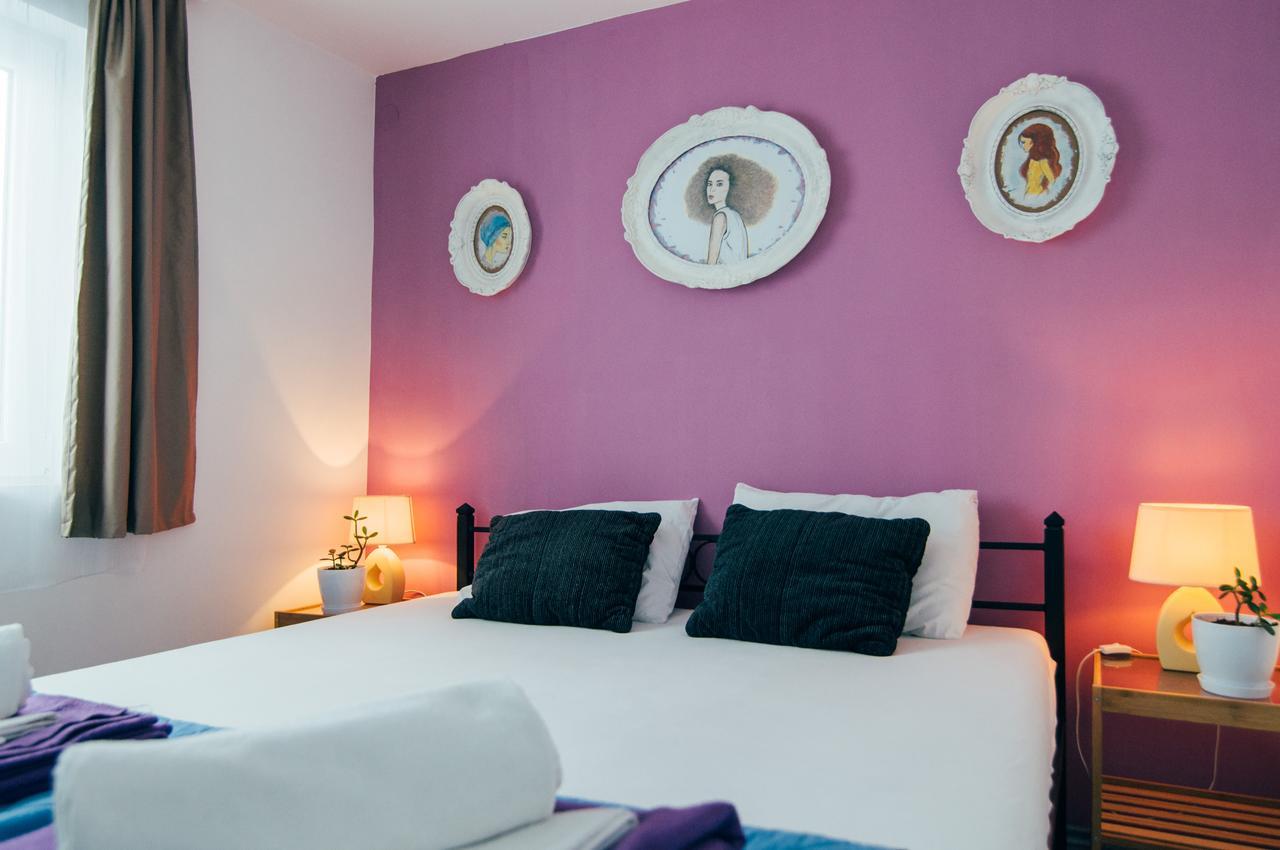 Universe Hostel Скопье Экстерьер фото